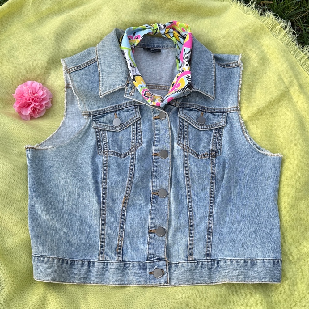 🩷 A.N.A. - ADORABLE Lt. Wash Crop Denim Vest! 99% Cotton + 1% Spandex; Sz. XL